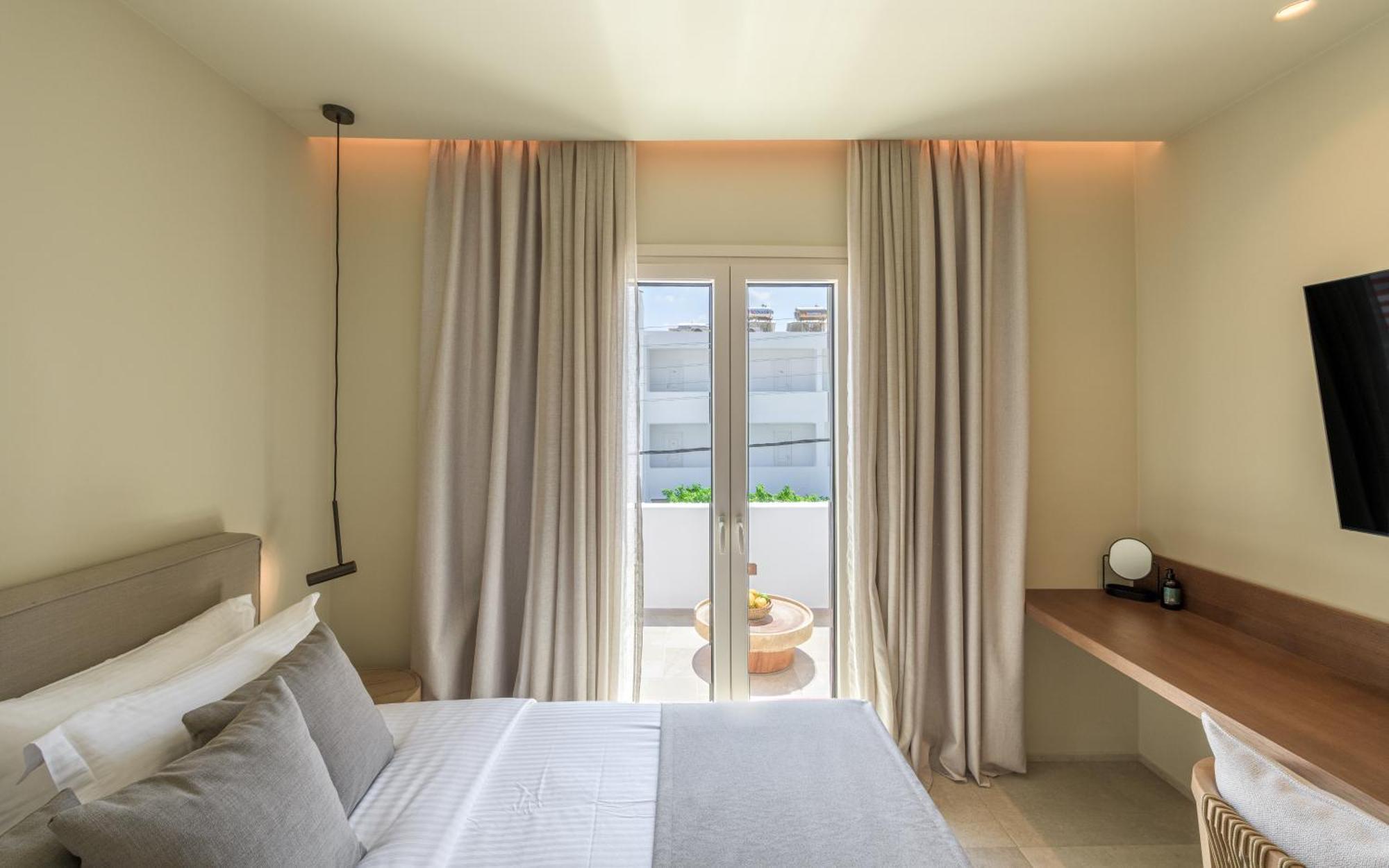 Hotel Eleni Adamantas  ภายนอก รูปภาพ
